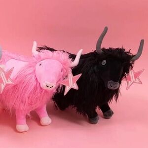 NWT Rare Black Jeffree Star Yak Stuffed Animal